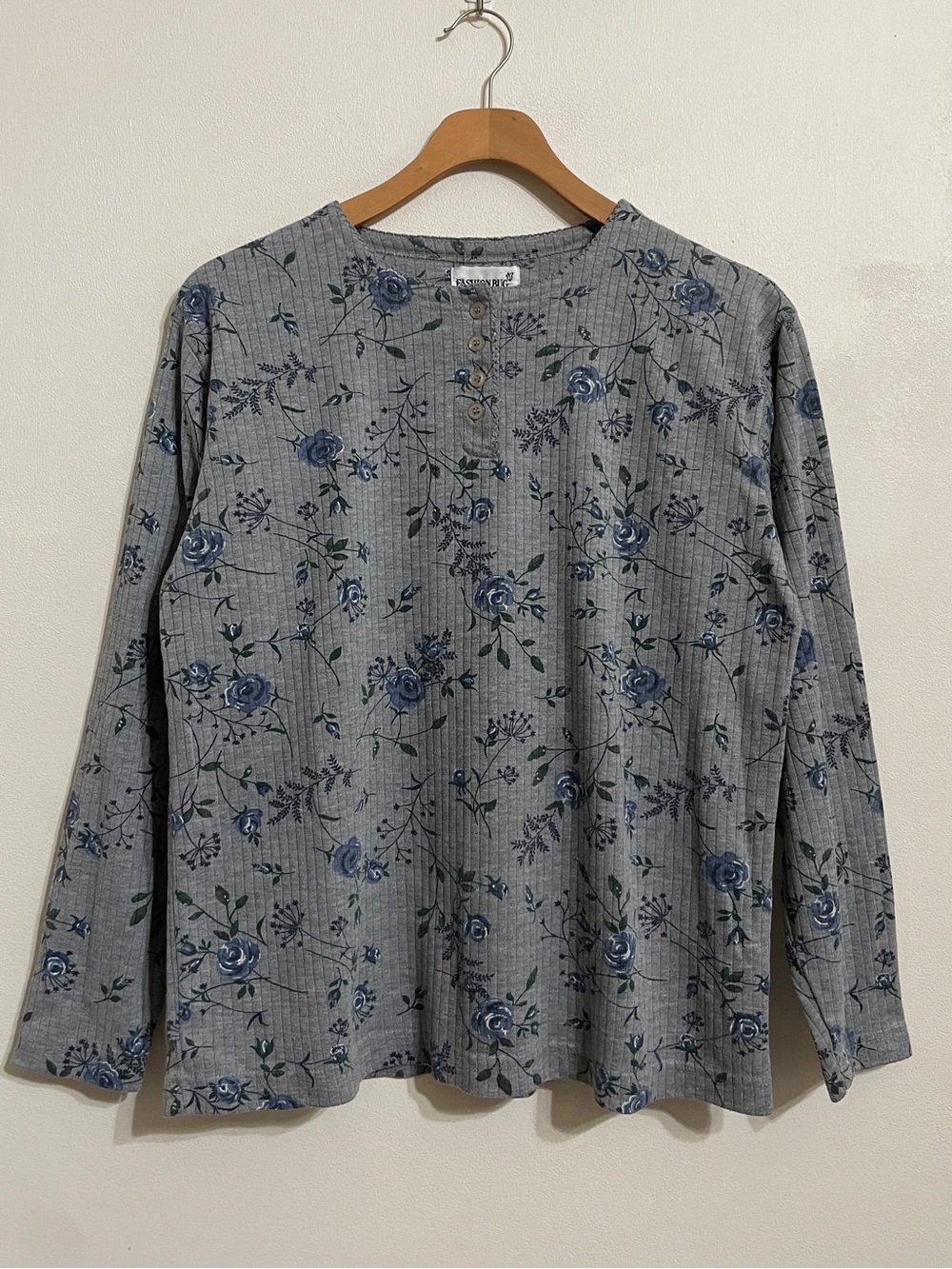 Vintage Fashion Bug Gray Ribbed Henley with Blue Floral Print
